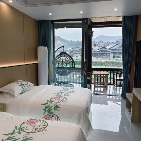 Sanjiang Yuebanwan Homestay (Chengyang Bazhai Scenic Area)