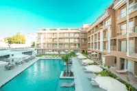 Prive Suite Side & Spa - Adults Only 16 Plus