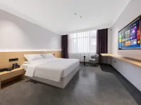 Four Seasons Holiday Hotel (Datong Yungang Road) Hotels near Yungang Grottoes