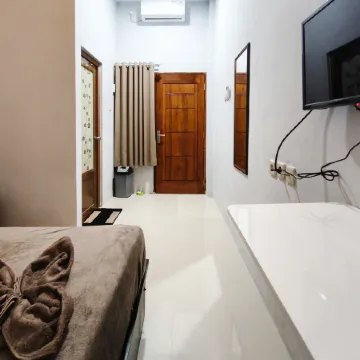 The Silas Room Mitra RedDoorz