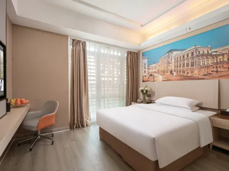 Vienna Hotel (Nanchang Bayi Square)