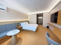 RuJia Yihe Hotel (Panzhou Donghu Park)