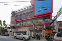 Urbanview Hotel Kota Tua Jakarta
