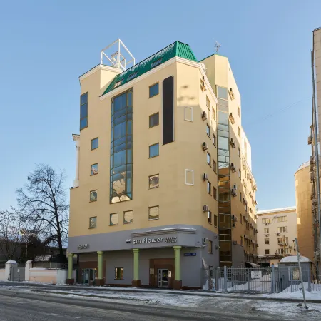 Отель Sunflower Авеню Москва ZONT Hotel Group Отели рядом с достопримечательностью «Оружейная»