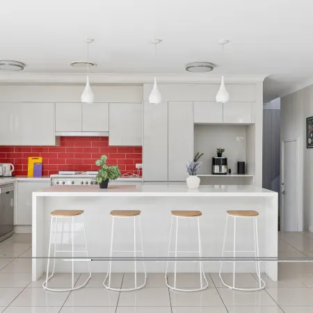 Modern Rooms Near Station & Motorway Access