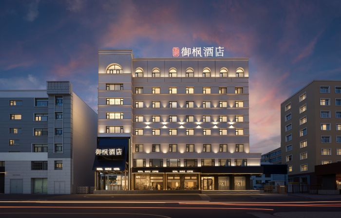 Royal Maple Hotel