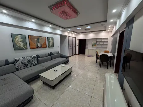 Jinyue Homestay (Songyuan Central Mansion)
