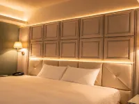 The Cloud Hotel Hotels near Spring and Autumn Pavilion