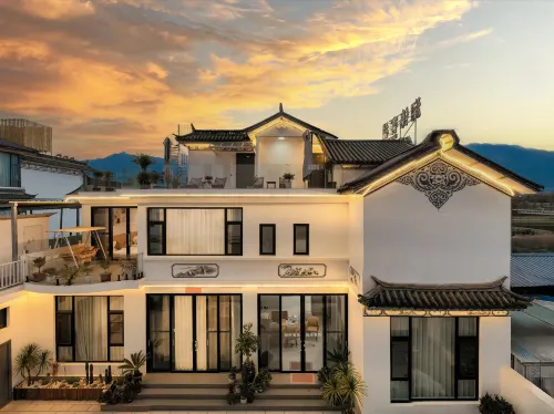 See again Dali Yongle Runjin Homestay (Erhai Longkan Wharf Branch)