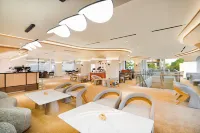 Fox Hotel Nagoya Batam