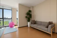 Yining Binjiang Peninsula International Hotel (Ile River Scenic Area · Yining Airport) - Fitnessstudio