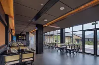 Floral Hotel·Mingye Qiulu Holiday Hotel (North Gate Transfer Center, Lushan Scenic Area) - sarapan