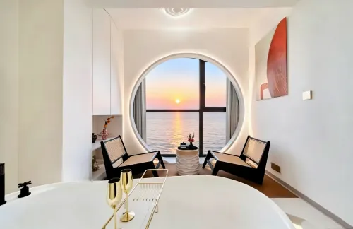 Bojue Designer Apartment (Zhanjiang Jinshawan Beach Haibin Avenue North) - Pet friendly