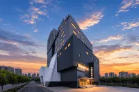 Jiuqu Lanye · High-rise City Yellow River View Hotel - vue sur la montagne