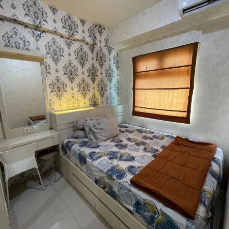 Apartemen Green Pramuka City by Erna