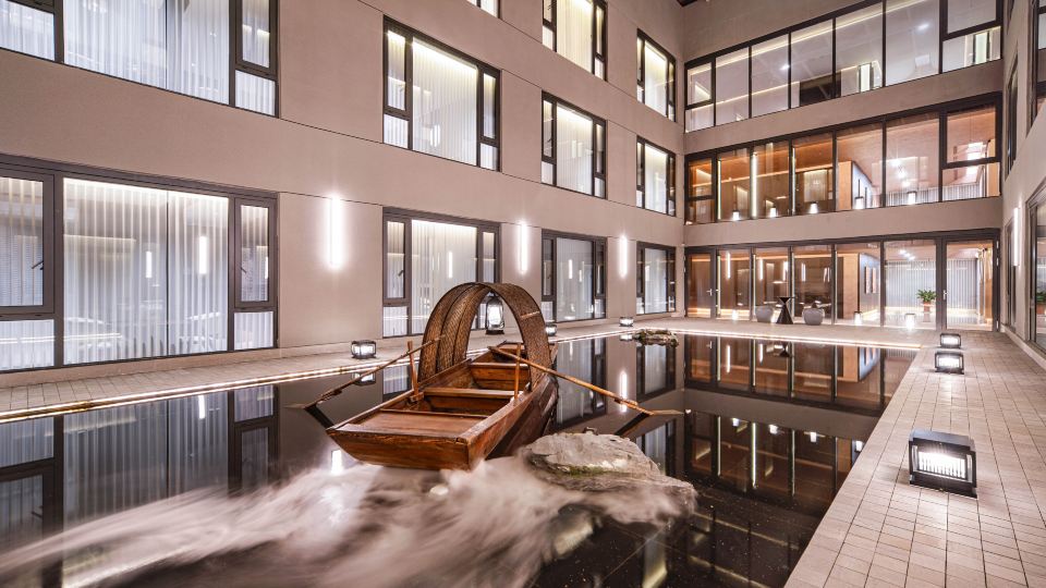 Donghu Grand Hotel (Jieyang Ancient City Donghu Park Branch)
