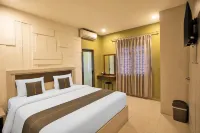 Collection O Near Harbour Bay Mall formerly X Ten Guest House - Bãi đậu xe
