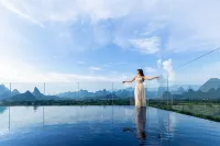 Yintianju Panoramic Light Luxury Hotel (Xingping Ancient Town) - palestra