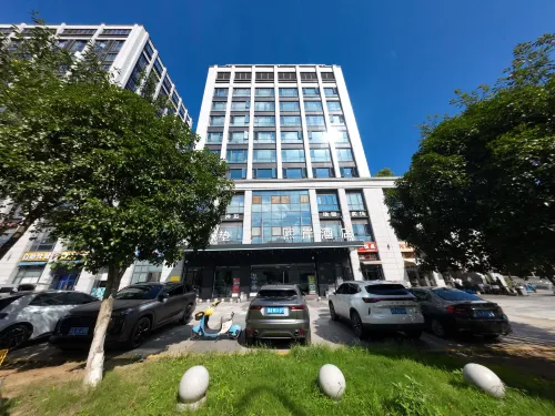 โรงแรมเซียนเซียน โฮเทลเลอ (เขตทิวทัศน์ทะเลสาบเฉียนเต่า) - สัตว์เลี้ยง
