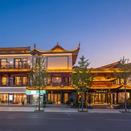 Hanzhong Hanlan Qili Hotel (Hanjiang Capital Music Fountain)