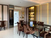 Urbanview Hotel @ Suncity Residence Apartemen Sidoarjo - parking