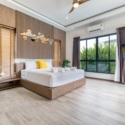 Thebeyonder House Pattaya, Pet Friendly Hotels near Wat Khao Din Temple