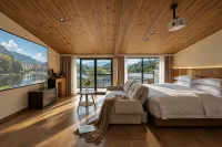 Half-Mu Tea Garden Secret Mountain Top Resort Villa Boutique Stay (Shitai Guniujiang Scenic Area) - parking