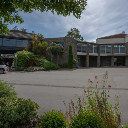 Distinction Luxmore Hotel Hotels in Te Anau