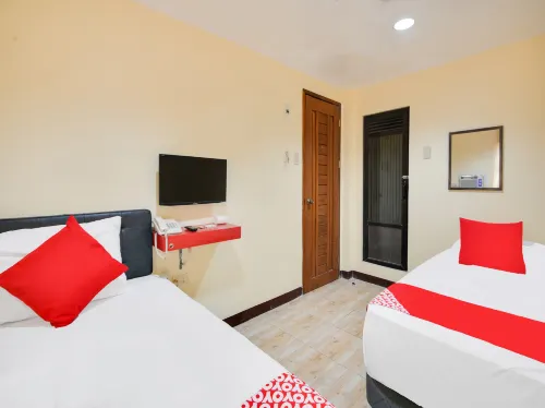 OYO 912 Fb Suites Hotels in Manolo Fortich
