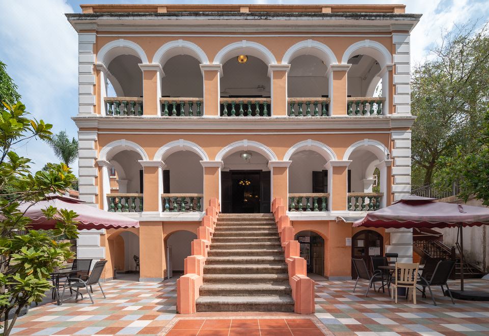 hotel overview picture