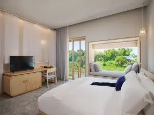 Sala Bang Pa-IN
