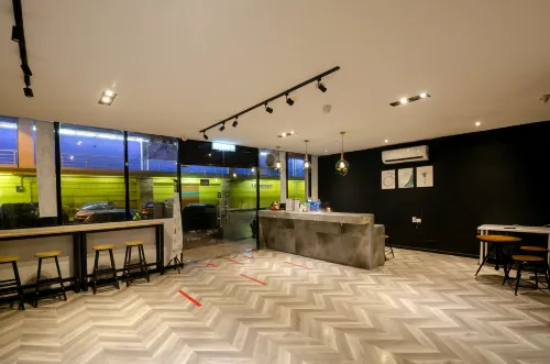 Halo Hotel