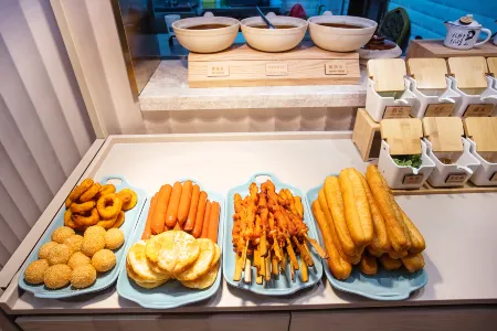 HanTing Hotel (Changchun Hongqijie Nanhu Square) Отели рядом с достопримечательностью «Jilin University(Nanhu Campus)»