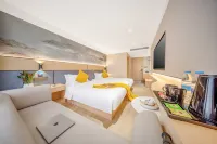 Yimi Collection Hotel (Shanghai Xizang North Road Subway Station) Hotels near Jiali Commercial Plaza