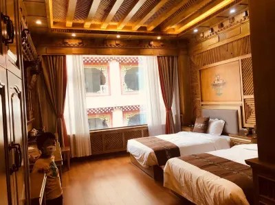 Yoga B&B Tashi Hotels near Baiyu County Science Museum