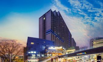 Qingchunpai Cinema Hotel (Longhu Times Tianjie)