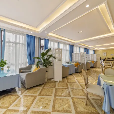 Falan Coast Hotel