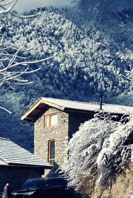 THEAGE Guesthouse