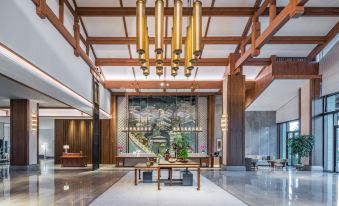 The lobby or reception area at Hotel Indigo Shanghai Hongqiao CEB at Steigenberger Chengdu