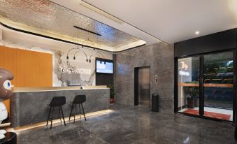 Booya Hotel (Hunan Radio & Tv Yuehu Park Subway Station)