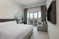 Rove la Mer Beach, Jumeirah Hotels in Dubai