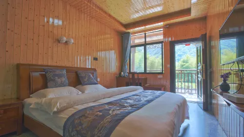 Anmen Red Banner Villa