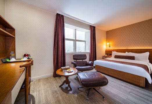 호텔 조식 및 로비 2