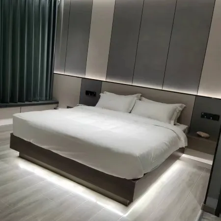 Ylan Hillman Hotel