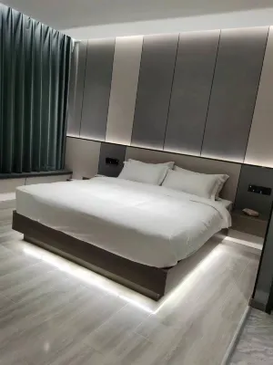 Ylan Hillman Hotel