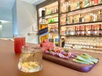Hengdian Xiaoxishe Homestay (Hengdian Film and Television City Qinwang Palace Branch) - bar