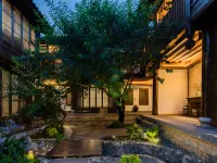 Meteorite Snow Mountain Resort (Rizhao Jinshan Roof View) Hotels near Baishuihe River