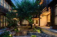 Meteorite Snow Mountain Resort (Rizhao Jinshan Roof View) Hotels near Xuesong Village (Yuhu Village)