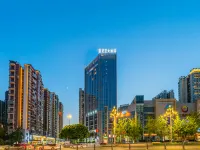 Yuesun Finia Hotel (Dazhou Luofu Plaza Railway Station) Hotels in Dazhou
