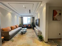 Phoenix Hotel Yaju (Pingdingshan Heping Road Pedestrian Street Store) Hotels in Pingdingshan